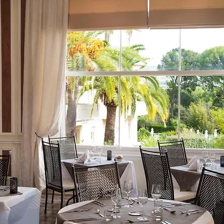 Grand Des Lecques; Bw Signature Collection 3*