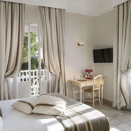 Hotel Grand Des Lecques; Bw Signature Collection