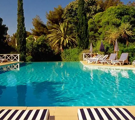Grand Des Lecques; Bw Signature Collection