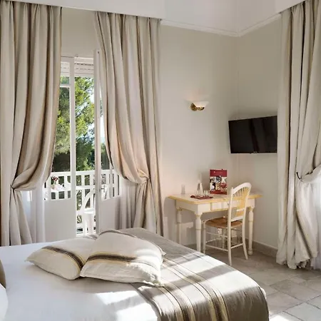 Hotel Grand Des Lecques; Bw Signature Collection 3*