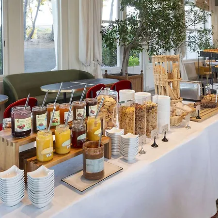 Grand Des Lecques; Bw Signature Collection Hotel 3*