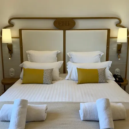 Hotel Grand Des Lecques; Bw Signature Collection