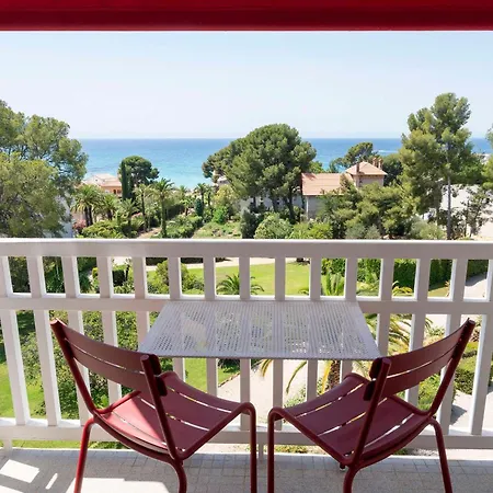 Grand Des Lecques; Bw Signature Collection Hotell 3*