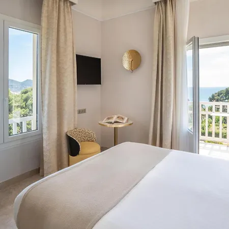 Hotell Grand Des Lecques; Bw Signature Collection Saint-Cyr-sur-Mer