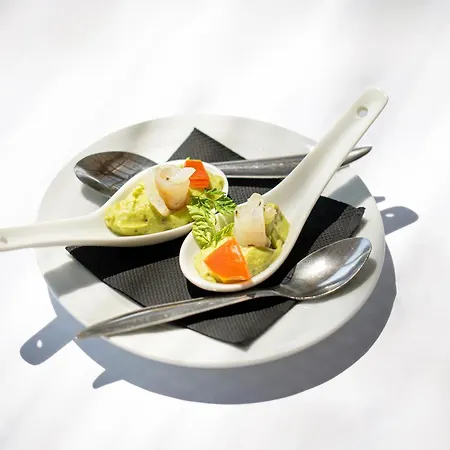 Grand Des Lecques; Bw Signature Collection Hotell 3*