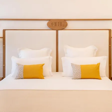Grand Des Lecques; Bw Signature Collection Hotell