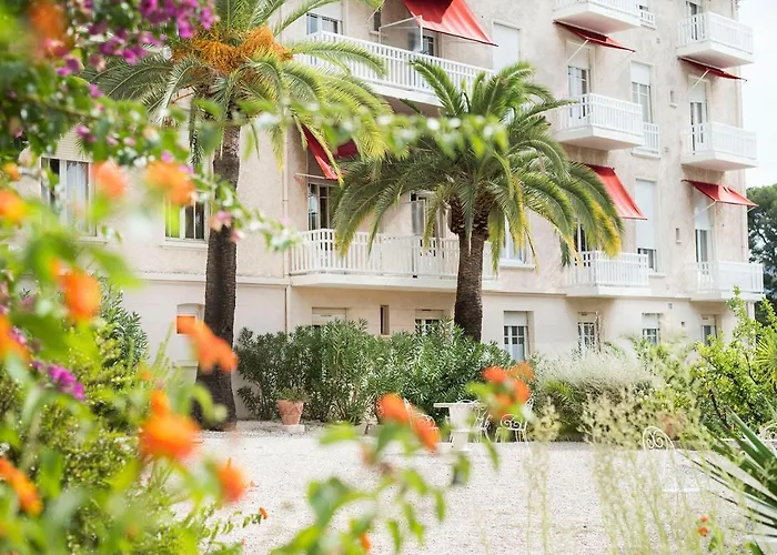 Grand Des Lecques; Bw Signature Collection Saint-Cyr-sur-Mer