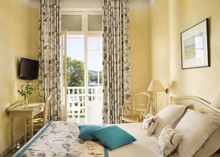 Hotel Grand Des Lecques; Bw Signature Collection 3*