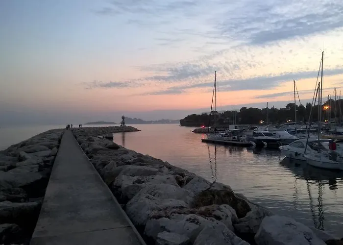 Hotel Grand Des Lecques; Bw Signature Collection 3*