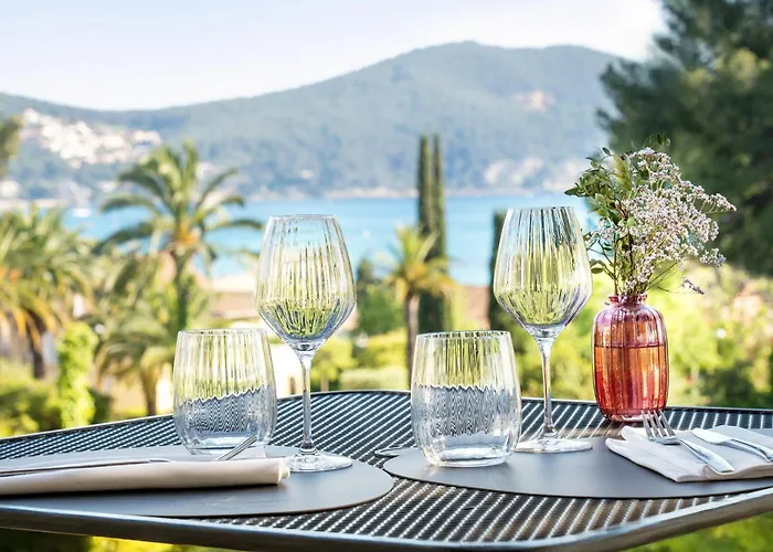 Hotel Grand Des Lecques; Bw Signature Collection 3*